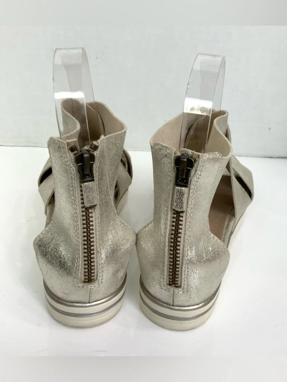 Eileen Fisher Sz 7 Sport Platform Sandals Suede Criss Cross Platinum Silver